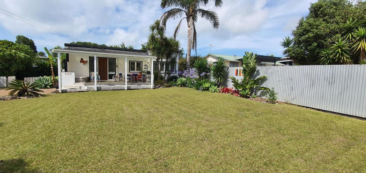 Quintessential Kiwi Bach Villa Oneroa Exterior foto